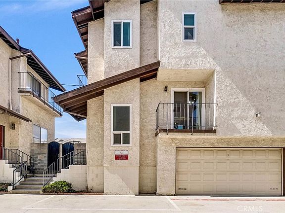 3rd image of 11216 Lower Azusa Rd APT C