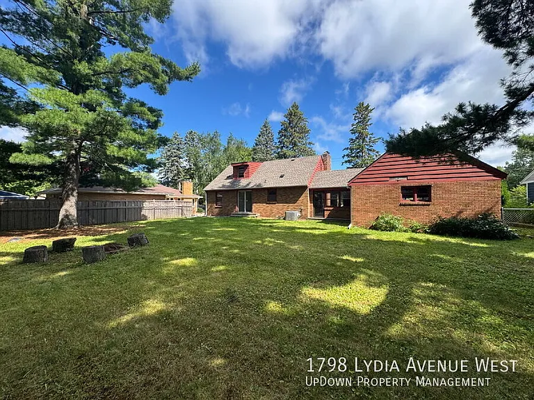 1798 Lydia Ave W — Photo 23