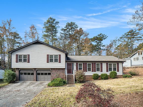 2nd image of 1515 Basswood Ct