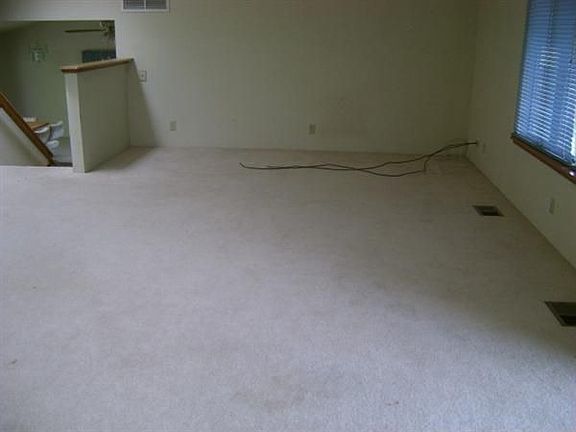 3rd image of 4631 Lagoon Dr