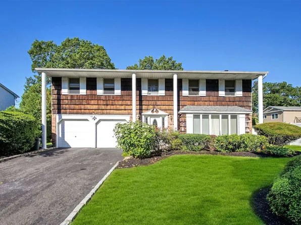 12 Nancy Ln, Nesconset, NY 11767