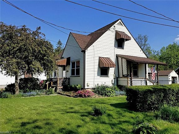 2nd image of 1433 Palmer Cir NE