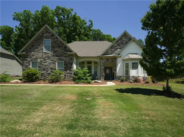 137 Waltzing Vine Ln, Williamston, SC 29697