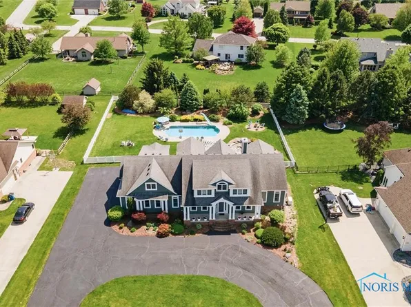 22191 W Red Clover Ln, Curtice, OH 43412
