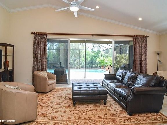 3rd image of 6848 SE Twin Oaks Cir