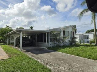 78 Lisa Ln #78-LI, Lake Worth, FL 33463