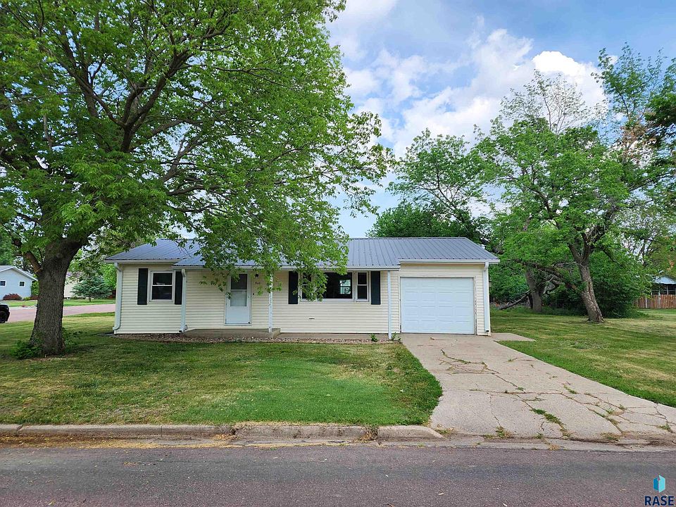 510 N Hill St, Salem, SD 57058 MLS 22303432 Zillow