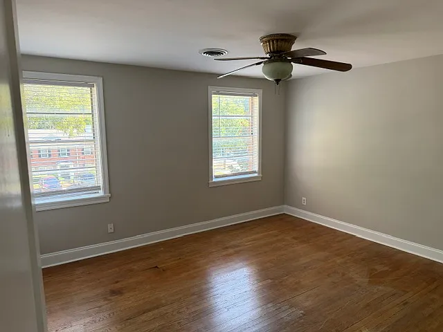 2 bed, $1,300 — Photo 3