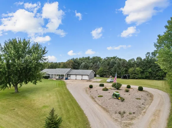 N2291 Winchester Rd, Hortonville, WI 54944