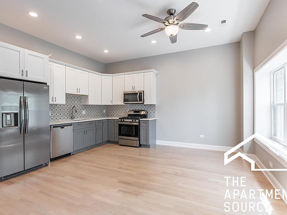 2nd image of 1239 N Rockwell St #3F