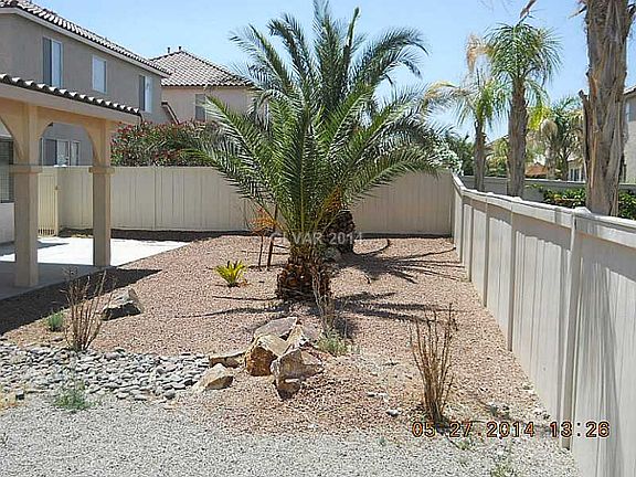 3rd image of 922 Dawn Valley Dr