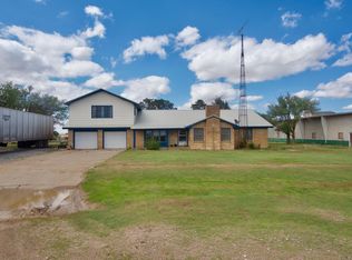 110 Hillcrest Rd, Tulia, TX 79088
