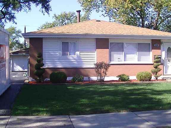 3rd image of 1350 Imperial Ave