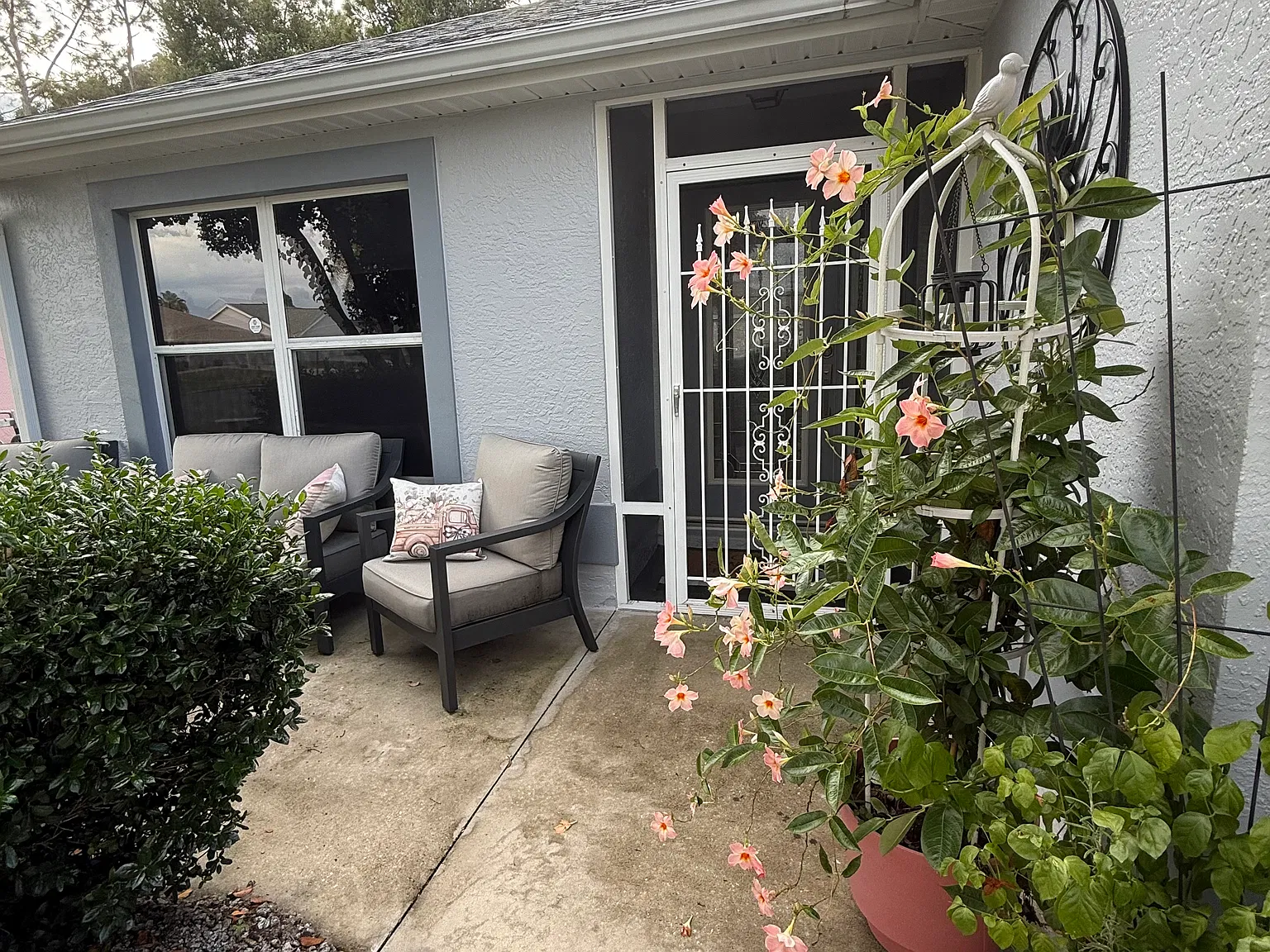 3 bed, 1542 sqft, $3,200 — Photo 2