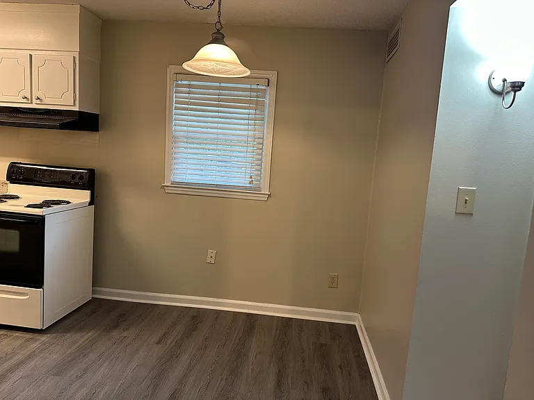 215 Northpoint Ave #B — Photo 5