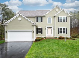 86 Pioneer Trl, Plymouth, MA 02360