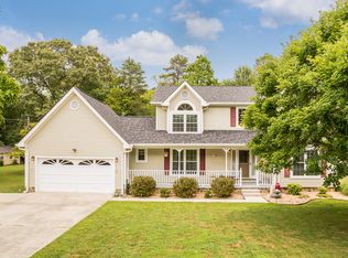 7904 Woodstone Dr, Hixson, TN 37343