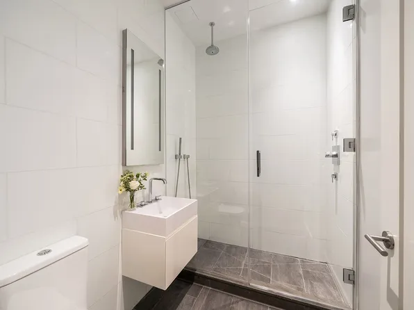 290 West Street image 10 of 19