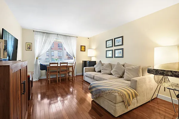 Rented by Keller Williams NYC | media 9