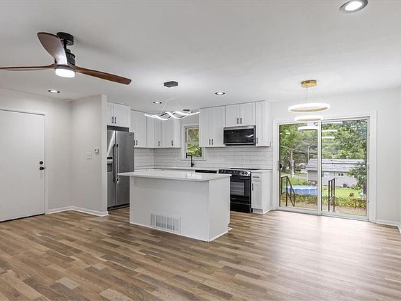 2nd image of 8907 Blue Ridge Blvd