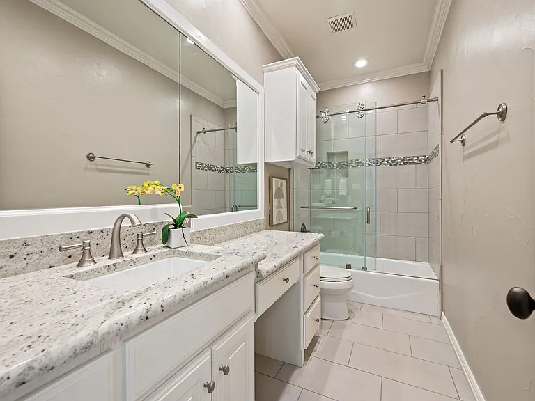 5701 Morlaix Ct — Photo 5