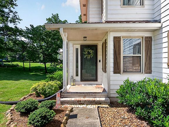 2nd image of 2749 New London Dr