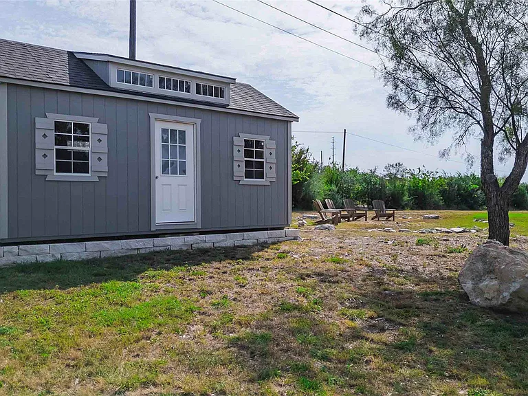104 Lazy Oak Pl — Photo 21