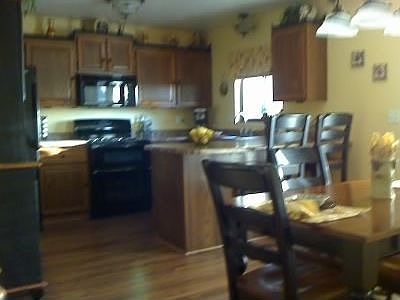 Kitchen/Dining Areas