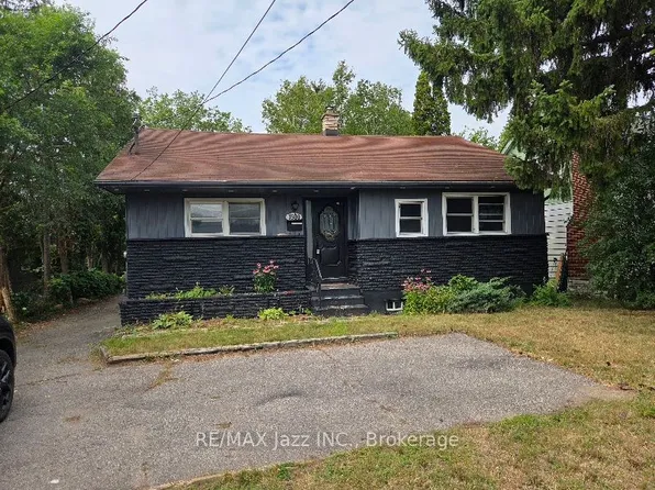 1500 Simcoe St N, Oshawa, ON L1G 4X7
