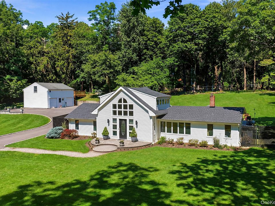 1st image of 355 Bread And Cheese Hollow Road
