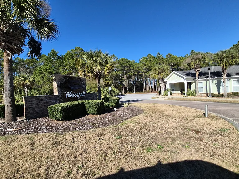109 Harmony Falls Ln — Photo 9