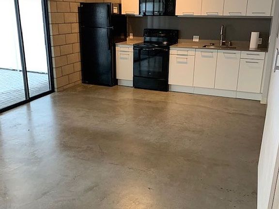 4th image of 1929 Columbia St #2031
