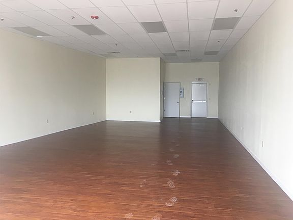 2nd image of 9895 Alameda Ave Ste 111