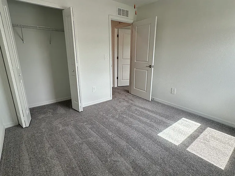 9084 Gallantree Pl — Photo 10
