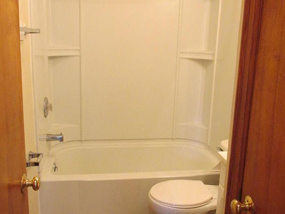 4th image of 2020 Sanford Ave SW