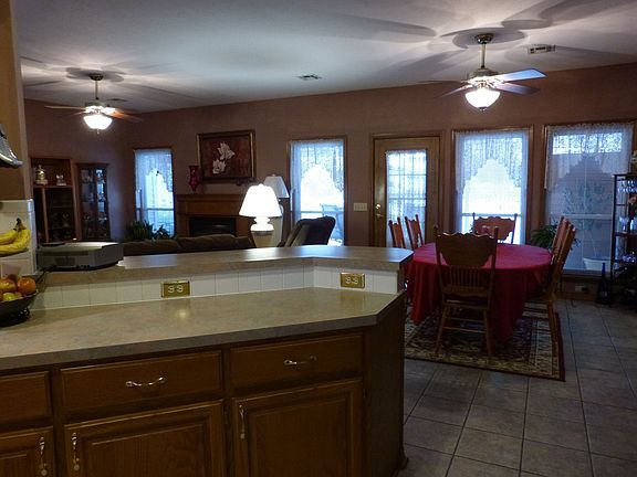4th image of 11940 Stonehedge Dr