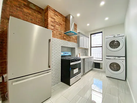 Rented by Daniel Gale Sotheby's International Realty | media 5