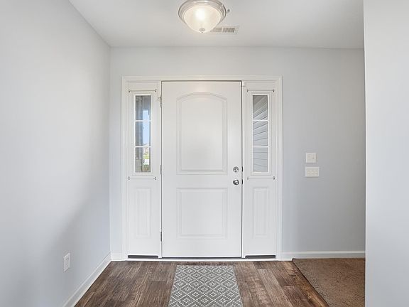 5th image of 1672 Sunpointe Cv