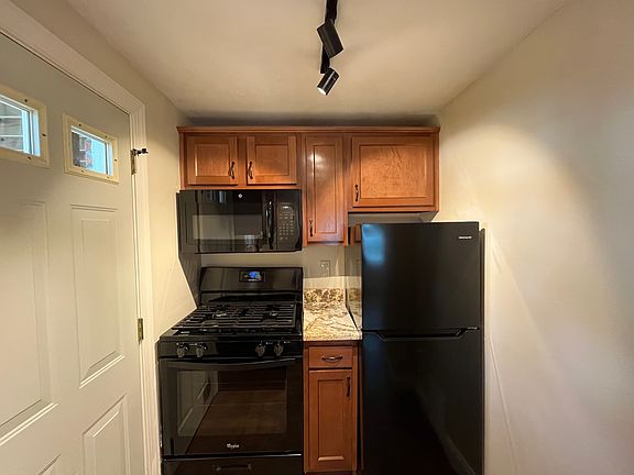 4th image of 6812 Meade St #1
