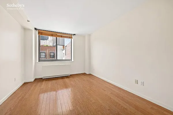 Rented by Sotheby's International Realty | media 23