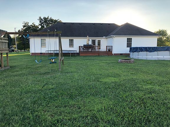 3rd image of 356 Elmwood Dr