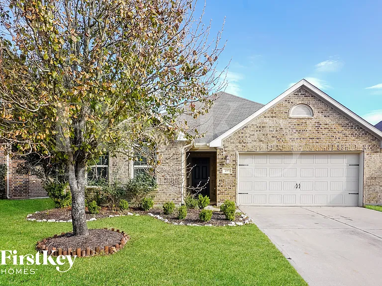 297 Country Crossing Cir — Photo 1