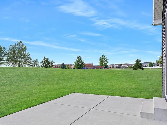 2nd image of 1511 Lincoln Park Dr