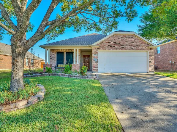 102 Running Deer Ln, Waxahachie, TX 75165