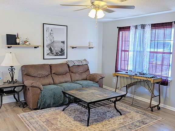 2nd image of 3002 Nottingham Way