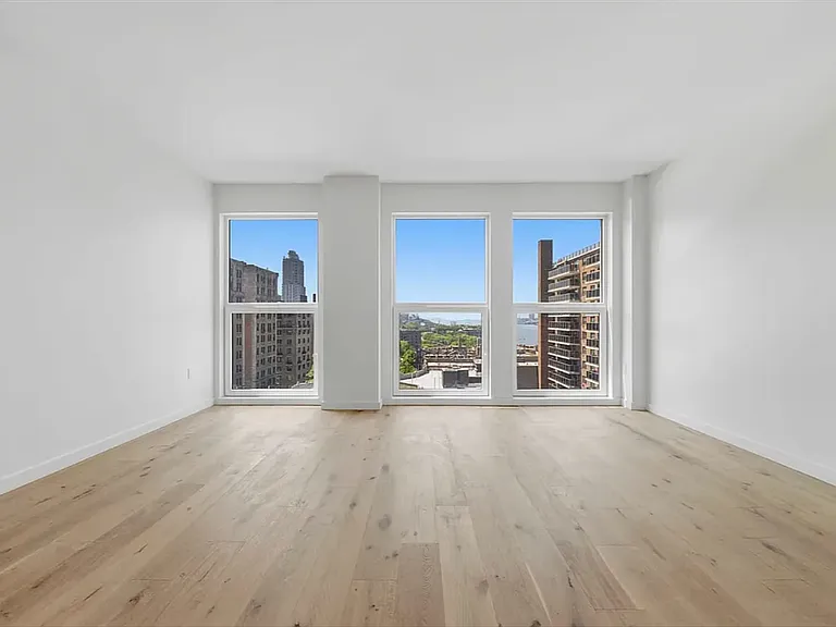 636 W 158th St #2H — Photo 7
