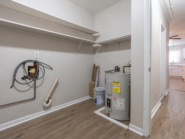 344 Woodview Ave #A — Photo 22