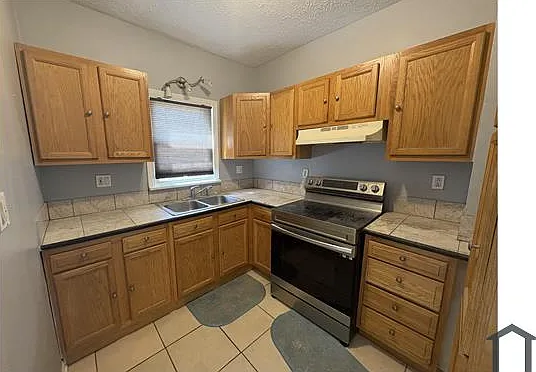 9412 Grand Division Ave — Photo 5