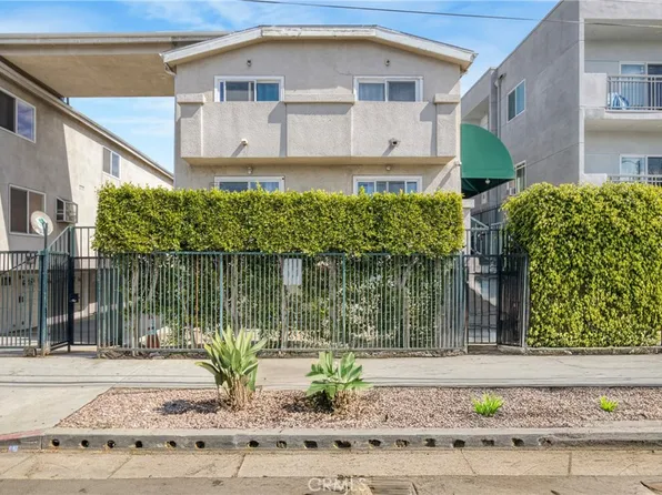 8828 Burnet Ave Unit 9, North Hills, CA 91343