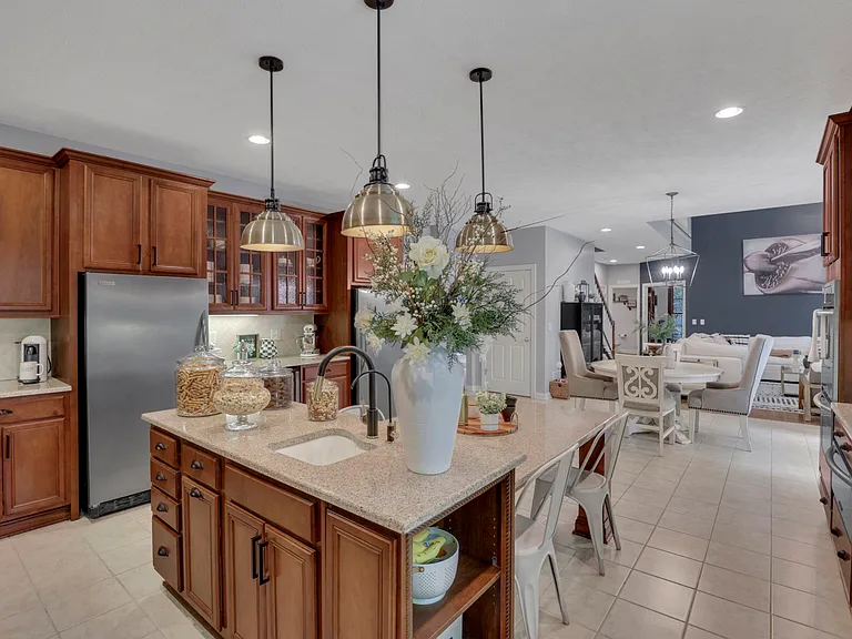 7097 Pleasant Colony Cir — Photo 24